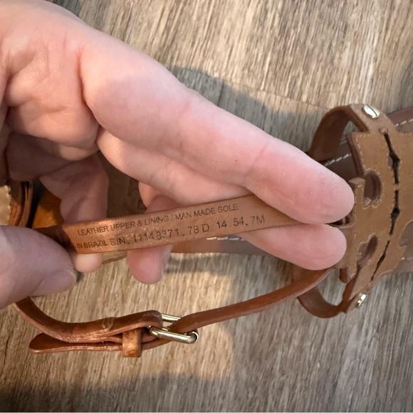 Tory Burch Phoebe Flat Thong Royal Tan Leather Sandals Size 7 Designer FLAW - Picture 6 of 6